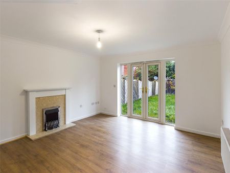 2 bedroom terraced house to rent - Photo 4