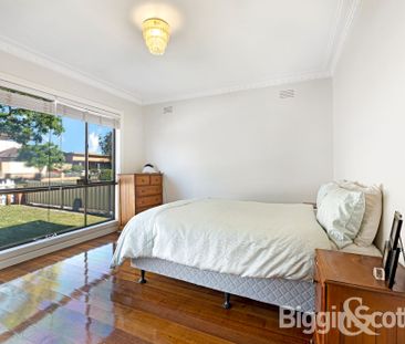 Attractive Family Home - Photo 1