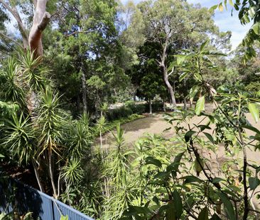 FIVE Bedroom Home with Private Gardens & Multiple Living Areas - Photo 5