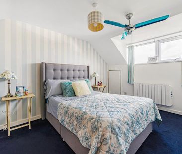 4 bedroom semi-detached bungalow to rent - Photo 4