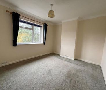 2 bedroom bungalow to rent - Photo 1