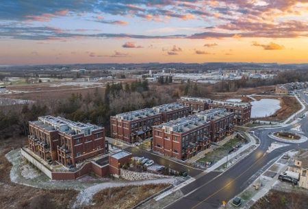 For Lease - 15 Whitaker Way Unit# 423, Whitchurch-Stouffville, Ontario - Photo 2