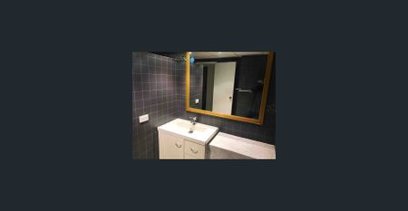 Furnished Beachside 2 Bedroom unit located only 150 metres to the beach. - Photo 4