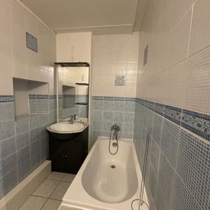 Location Appartement 1 pièce 28m² - Photo 3