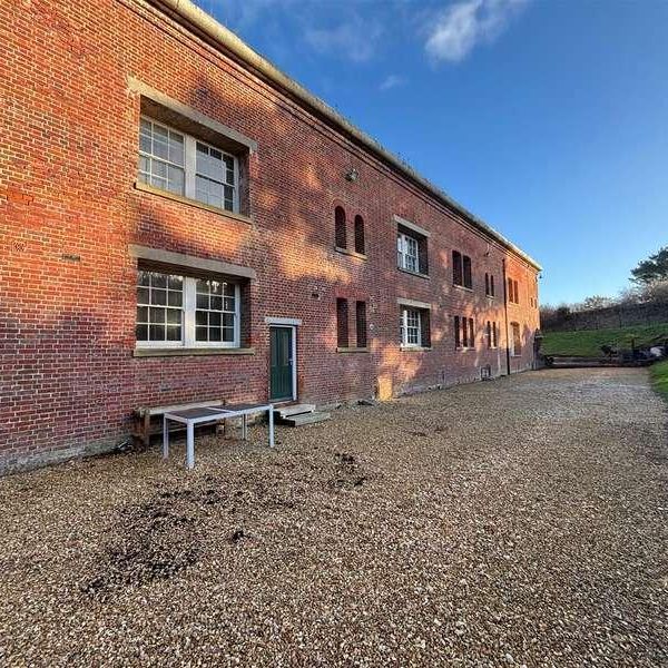 Golden Hill, PO40 - Photo 1