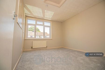2 bedroom terraced house to rent - Photo 2