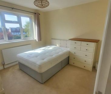 1 bedroom in a house share to rent - Photo 1