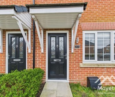 2 bedroom semi-detached house to rent - Photo 4