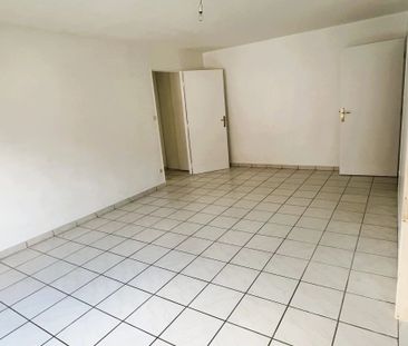 Location Appartement 2 pièces 47 m2 à Valenciennes - Photo 3