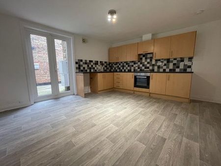 3 bedroom terraced house to rent - Photo 3