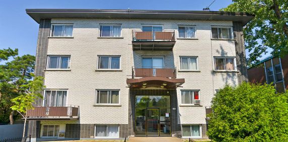 2 Bedroom 1 Bathroom - 1125 Rue Galt, Montréal - Photo 2