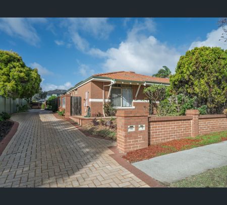 4/4 Itea Place, Mindarie, WA 6030 - Photo 2