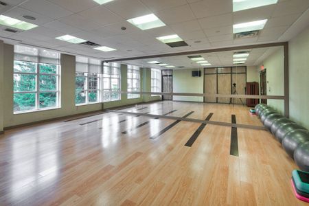 For Lease - 500 Doris Avenue Unit# 423, Toronto, Ontario - Photo 2