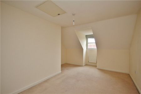 Campbell Fields, Aldershot, Hampshire, GU11 3TZ - Photo 4