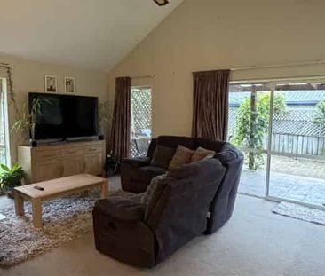 Large Family Home In Quiet Area of Richmond - Photo 1