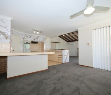 Coastal Beach Living! - Photo 5