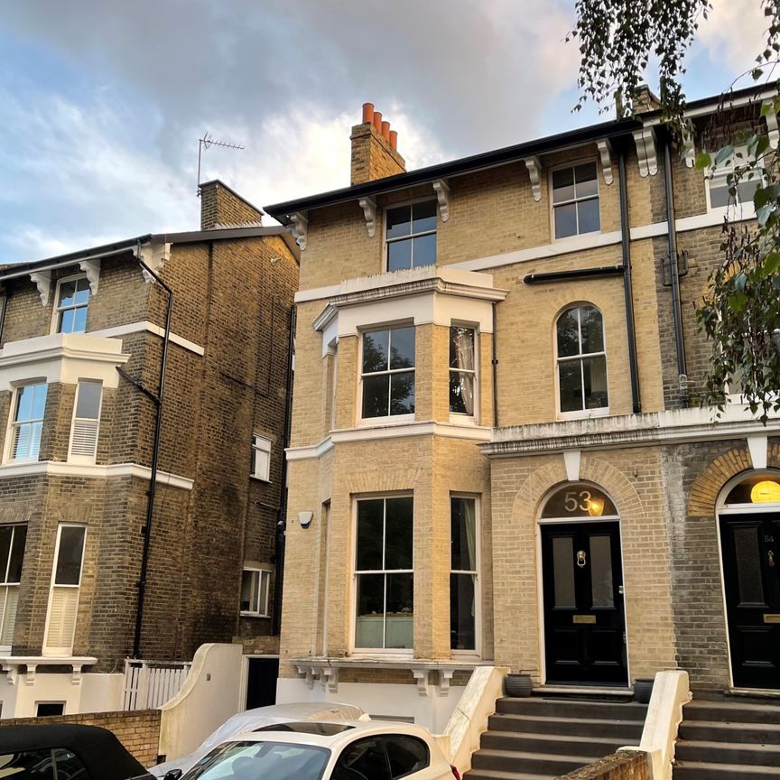 Vanbrugh Park, Blackheath, SE3, London - Photo 1