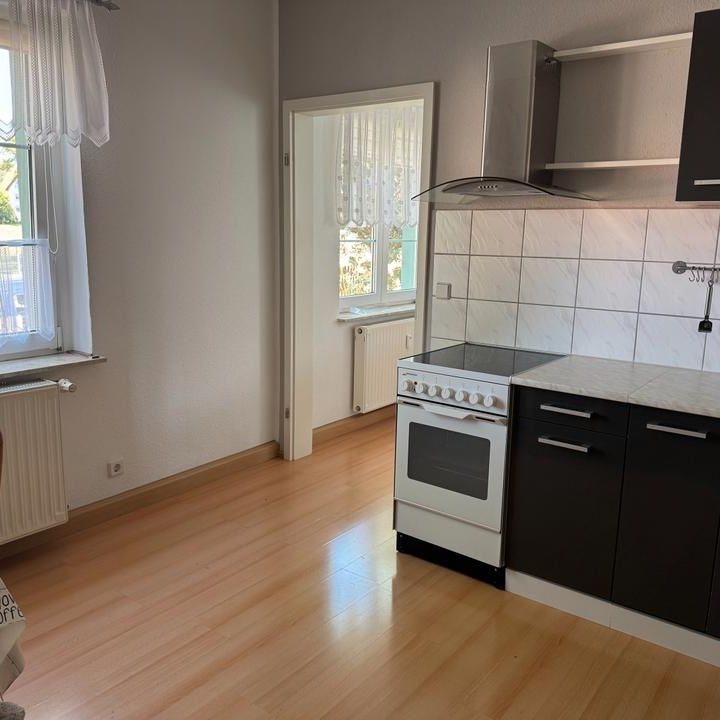 familiäre Wohnatmosphäre, Wohnung mit EBK - Photo 1