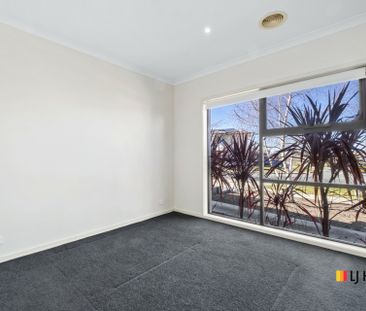 3 Bedroom Ensuite Home Close To Shops - Photo 3