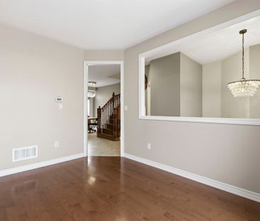 For Lease - 11 Mccartney Street, Toronto, Ontario - Photo 4