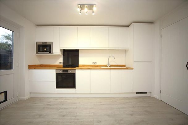 3 bedroom bungalow to rent - Photo 1