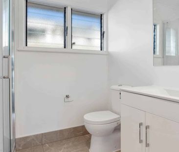 Sun-Drenched, Meticulously Maintained Unit wit... - Photo 4