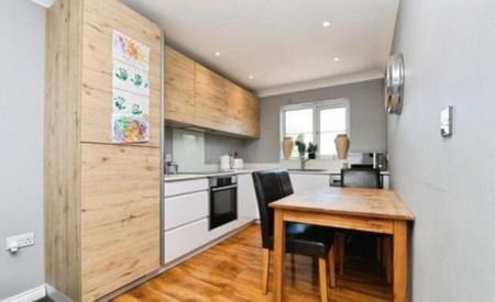 Czarina Rise - Photo 4