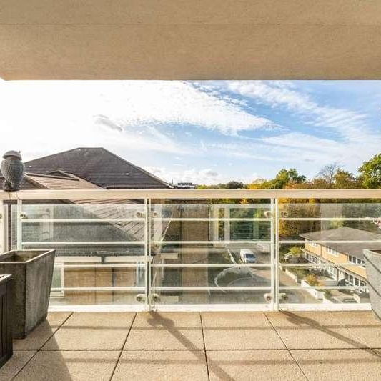 Upper Richmond Road, East Putney, SW15 - Photo 1