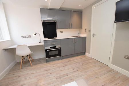 Studio to rent - Photo 3