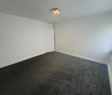 2 bedroom ground floor flat to rent - Photo 6