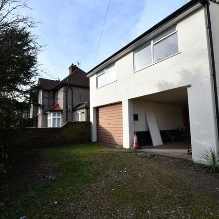 Grove Road, Isleworth - Photo 4