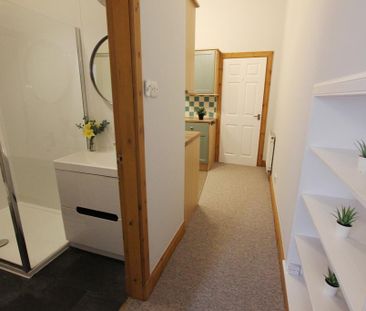 1 bedroom flat to rent - Photo 6