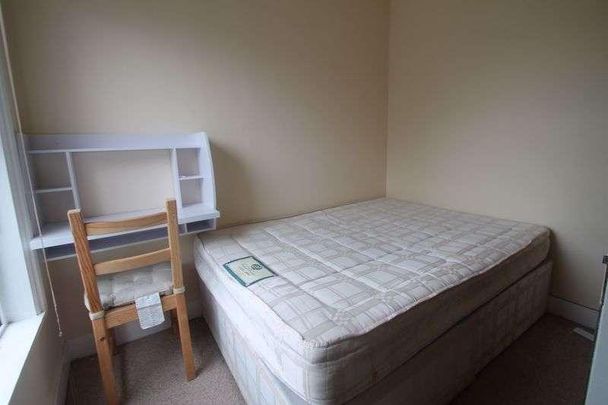 Bridge Road, Uxbridge, UB8 - Photo 1