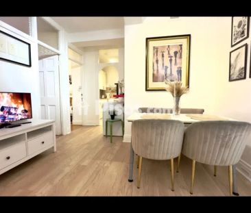 Apartamento en alquiler en Calle de Bustamante, 32 - Photo 1