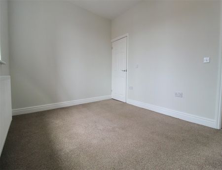 2 Bedroom Apartment To Let - Photo 2