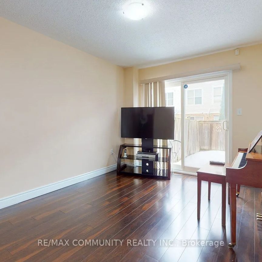 32 Red Fox Place - Photo 1