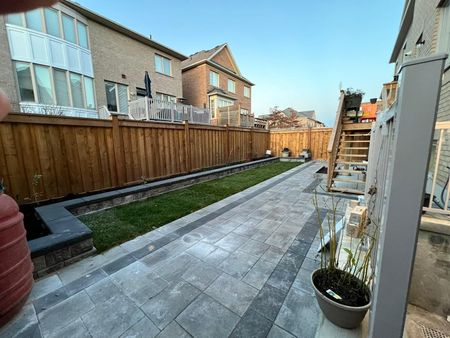 For Lease - 216 Wesmina Avenue, Whitchurch-Stouffville, Ontario - Photo 5