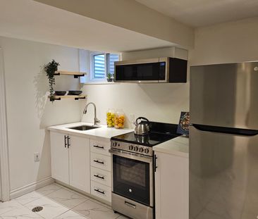 For Lease - 65 Vange Crescent, Toronto, Ontario - Photo 3