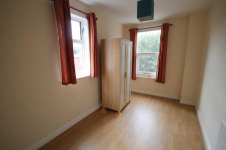 4 bedroom terraced house to rent - Photo 4