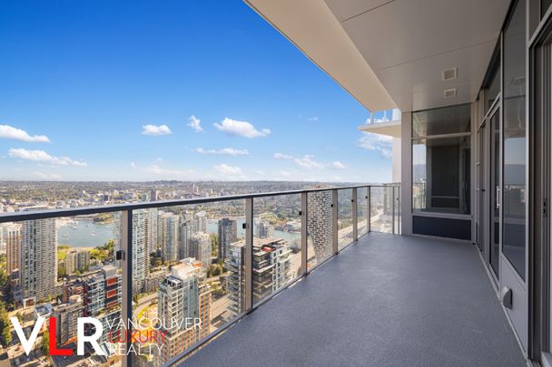 Condo in Downtown Vancouver, BC - Photo 1