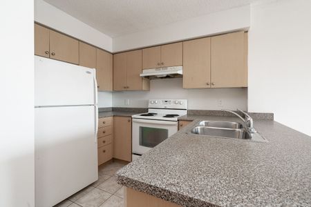333 Sidney Belsey Cres. - Photo 4
