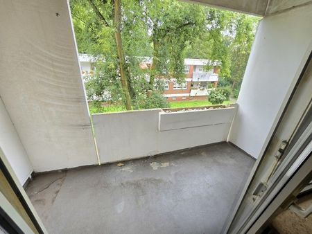 Zum 15.10: 1-Zi.-Single-Wohnung (Nur mit WBS anmietbar) - Foto 2