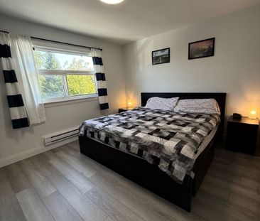 For Lease - 1115 O'connor Drive, Toronto, Ontario - Photo 5