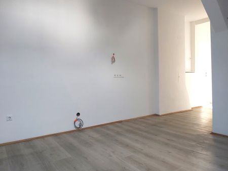 Helle 2-Zimmer-Wohnung im Zentrum - ruhige Innenhoflage! - Photo 3