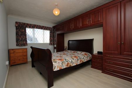 4 bedroom terraced house to rent - Photo 5