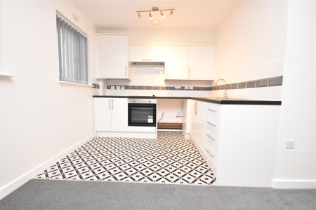 Poulton Road, Wallasey - Photo 4