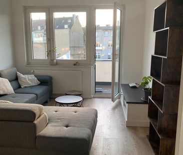 Helle 2- Zimmerwohnung mit Balkon in Düsseldorf Oberbilk - Foto 1