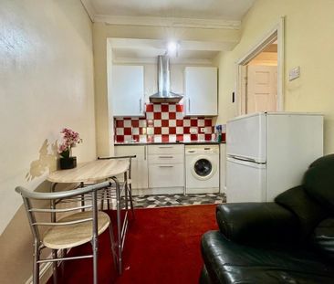 Studio to rent - Photo 4