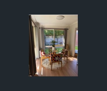 Well presented two bedroom unit - Photo 1