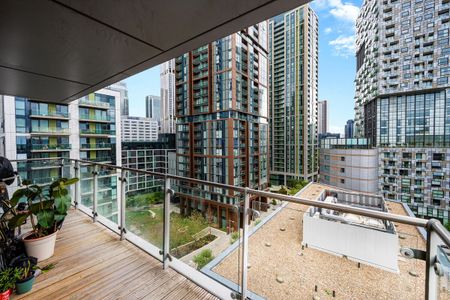 4 bedroom apartment to rent in Indescon Square, E14 - Photo 2